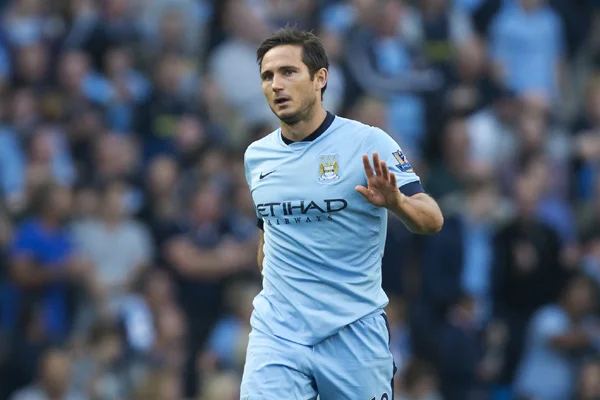 Hình 5: tiền đạo Frank Lampard